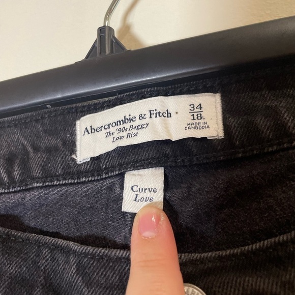Abercrombie & Fitch NWT The 90s Baggy Low Rise Curve Love Black Distressed 18L - Picture 6 of 7